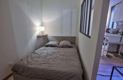 Poincare - Foch - Anatole France - Croix de Bourgogne Apartamento | L'IRIS 8 min de la Gare Terrasse Netflix