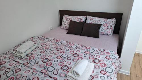 Mladenovac Apartamento | L&L Apartman