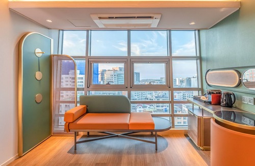 Downtown Hotel | L&L Central Hotel