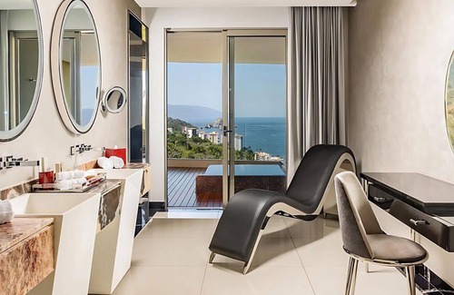 Zona sur Hotel | L&L Collection Muses Resort & Spa
