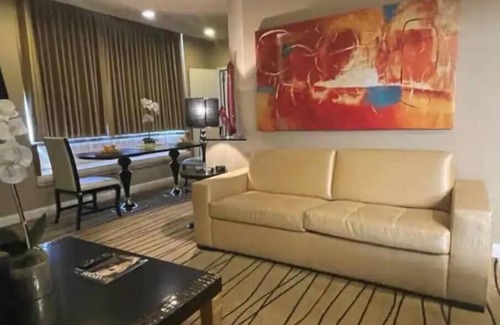Las Vegas Villa | L&L Getaways 1