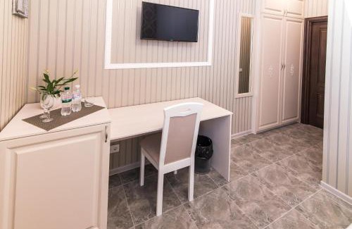 Dnipro Hotel | L.O.Y Family Hotel
