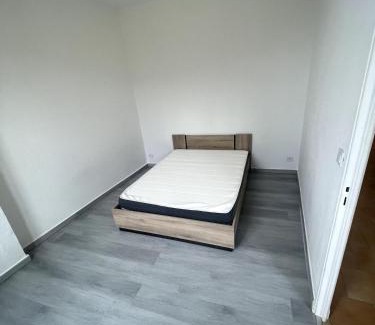 Bagnols-sur-Ceze Apartamento | l'oasis bagnolet