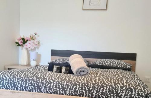 Loyettes Apartamento | L'Oasis Fleurie