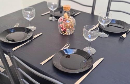 Loyettes Apartamento | L'Oasis Fleurie