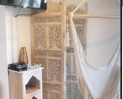 Fontaine-Bayonne-Cartoucherie Apartamento | L Oasis studio proche hôpital et aéroport Piscine Parking &Netflix