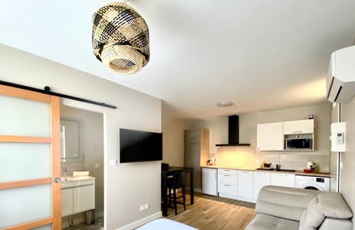 Arenes Romaines - Saint-Martin-du-Touch Apartamento | L'Occitan - Studio climatisé avec parking