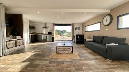 Saint-Julien-les-Rosiers Apartamento | L'Orée Cévenole, SPA & Panorama d'Exception