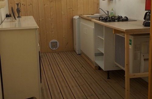 Montredon-des-Corbieres Apartamento | L'orée des Pins Avec Piscine et Parc Arboré