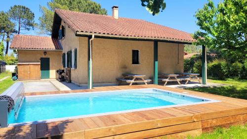 Vieux-Boucau-les-Bains Casa | L'OREE DE LA PLAGE, 15 pers, Charmante Maison rénovée classée 3 étoiles - Piscine chauffée - Terrain de pétanque - Ping pong à Vieux-Boucau