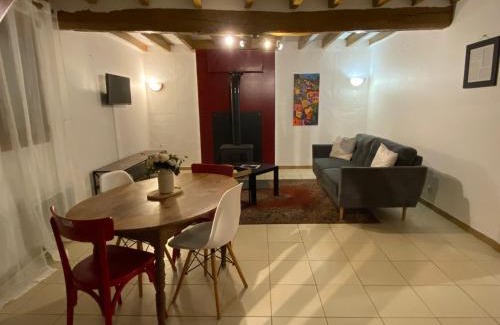 Clefs-Val d'Anjou Casa | L'Oret'Home