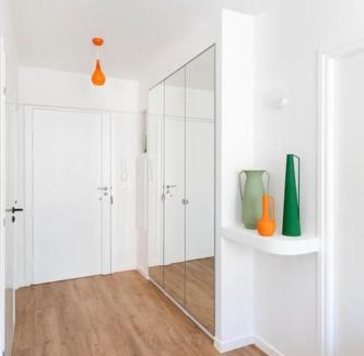 Liberation Apartamento | L2 2P Molière Balcons/AC/Wifi/5mins Tram & 10mins Mer