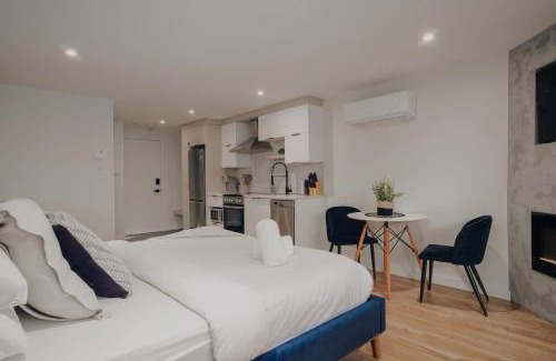 Mont-Tremblant Village Apartamento | LAÖ Loft Tremblant #105 - KING size bed