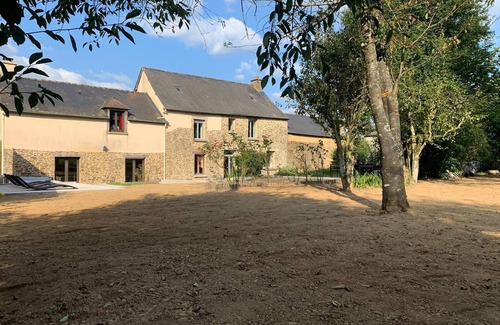 Montreuil-sur-Ille Casa | LA BABELAIS, Birthday, EVJF, EVJG, Cousinade, Wedding, isolated in the countryside