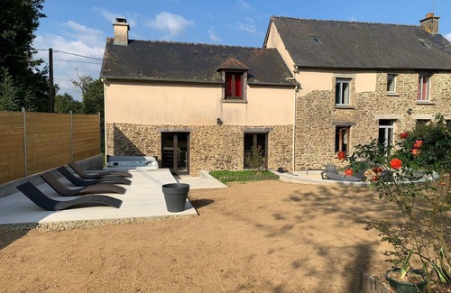 Montreuil-sur-Ille Casa | LA BABELAIS, Birthday, EVJF, EVJG, Cousinade, Wedding, isolated in the countryside