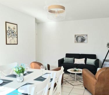 Pouzauges Apartamento | La Balière T3 rénové terrasse 20min du Puy duFou