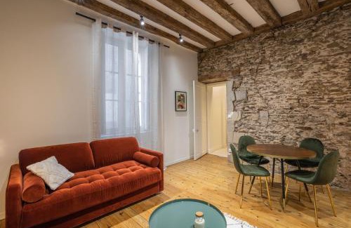 Dobree-Bon Port Apartamento | La Baronne- Chaleureux T2