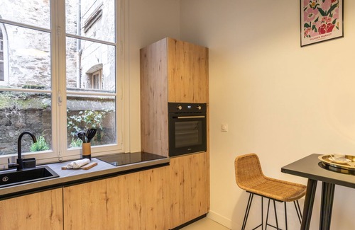 Dobree-Bon Port Apartamento | La Baronne- Chaleureux T2