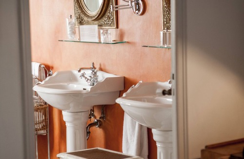 Moustiers-Sainte-Marie Hotel | La Bastide de Moustiers