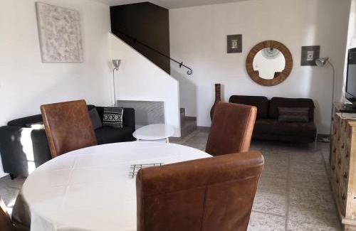 Pont-Saint-Esprit Casa | LA BASTIDE DES MACALO