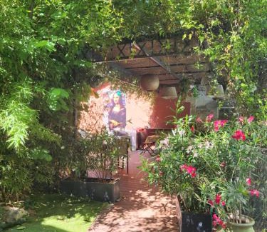 Villeneuve-les-Beziers Casa | la bastide du soleil, gite avec piscine
