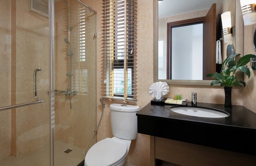 Ha Long Hotel | La Batisse Resort Halong