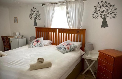 Bela-Bela Cama Y Desayuno | La Bella B&B Under The Fig Tree