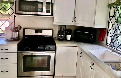 Gros Islet Casa | LA BELLE BREEZE VILLA, beach, pool, fruit trees, games and entertainment, nature
