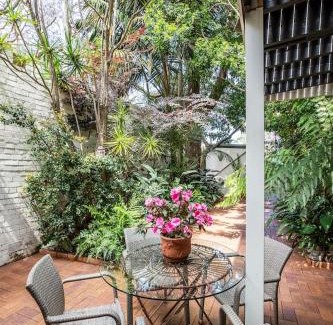 Balmain East Apartamento | La Belle de Balmain - Serene Gem near Sydney Harbour
