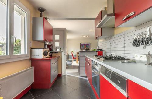 Fleury-les-Aubrais Casa | La Belle Escale - Maison proche gare et d'Orléans