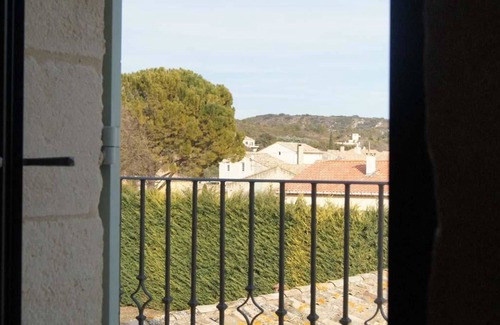 Saint-Hilaire-d'Ozilhan Hotel | La Belle Vie
