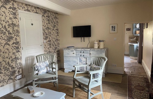 Tailly Casa | La belle vie l'annexe, 4/5-person gîte 5 min from Beaune and 2 km from Meursault