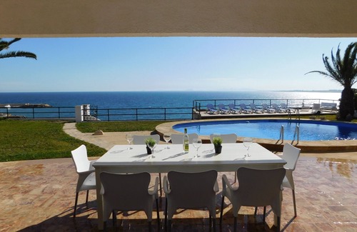 Orihuela Costa Villa | Impresionante ubicación frente al mar con escalera privada a la playa