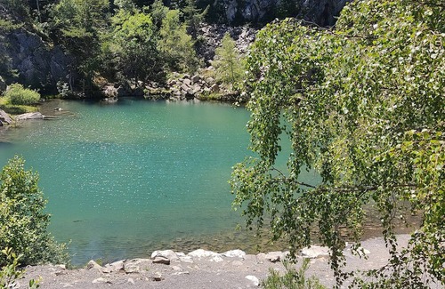 Queyrieres Casa | La Bulle d'Eau, unusual ecolodge with private spa - Bulles d'Herbe