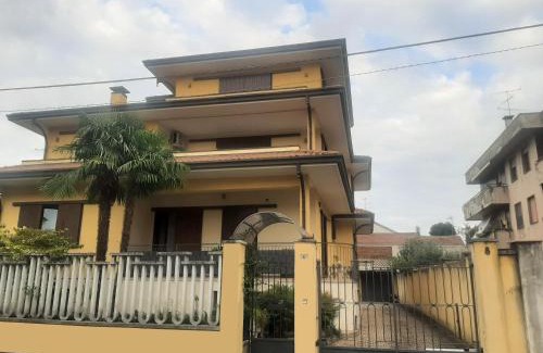 Busto Arsizio Apartamento | La BumBasina