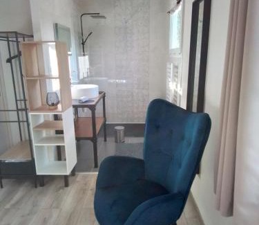 Saint-Gildas-des-Bois Cama Y Desayuno | La Célest'han chambre d'hôte "Digital détox"