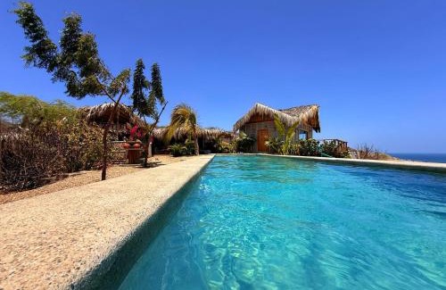 Punta Sal Casa | La Cabaña de Iza