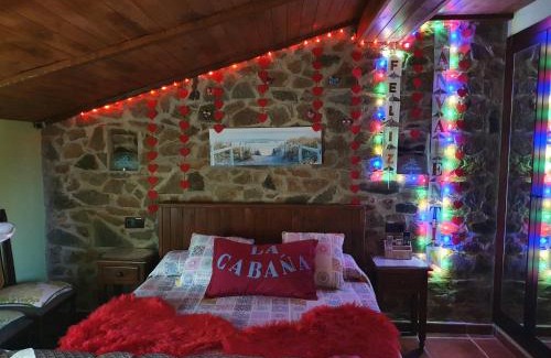 La Aceña de la Borrega Hotel | La Cabaña Romantica de Llano