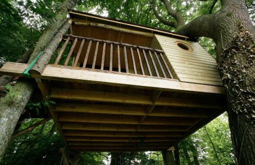 Outines Casa | La Cabane aux Secrets - Au Milieu de Nulle Part