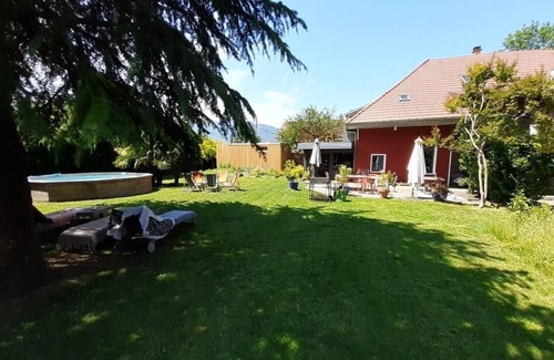 Aix-les-Bains Cabina | La Cabane du bonheur between lake and mountains