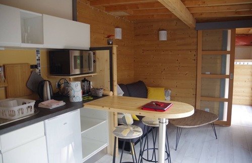 Saint-Alban-Leysse Cabaña | LA CABANE DU JARDIN - ALQUILER INDEPENDIENTE PARA 2 A 4 PERSONAS