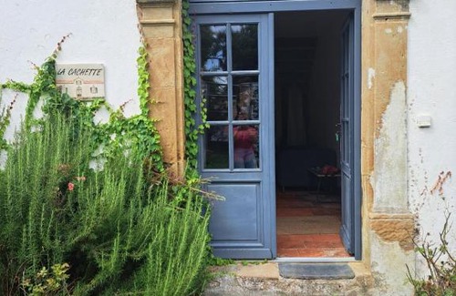Lascazeres Apartamento | La Cachette