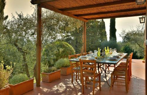 Montelopio Villa | La Capanna by Salogi Villas