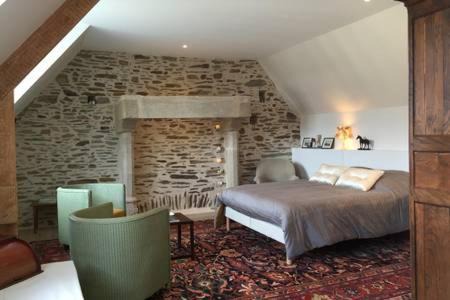 Conde-sur-Vire Cama Y Desayuno | La Carbonnière