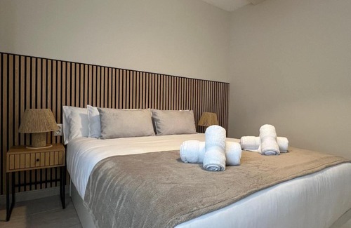 Santa Marina Apartamento | La Carmela - Casco Histórico con vistas y PARKING privado