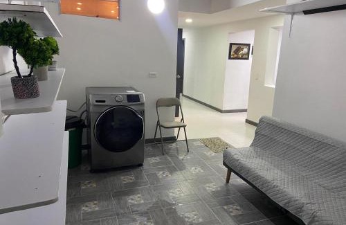 Guayabal Casa | La Casa Amarilla