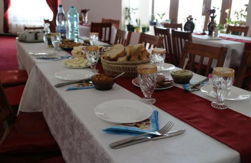 Catunele Casa | La Casa Boierului