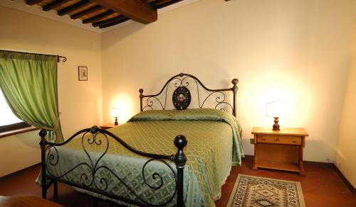 Tuoro sul Trasimeno Casa | La Casa Colonica wine and oil