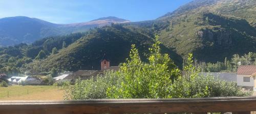 Boca de Huergano Chalet De Esquí | La casa del reloj