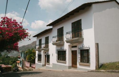 Copan Ruinas Casa | La Casa de Don Santiago Townhouse